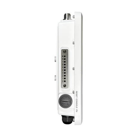 Altai A660-S, side showing connectors